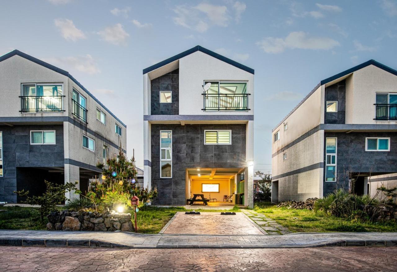 Haevichi Private Pension Seogwipo Exterior foto