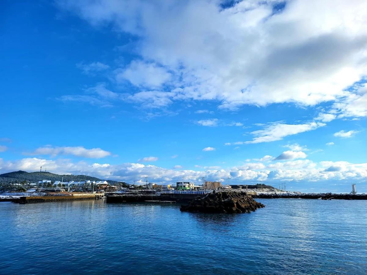 Haevichi Private Pension Seogwipo Exterior foto